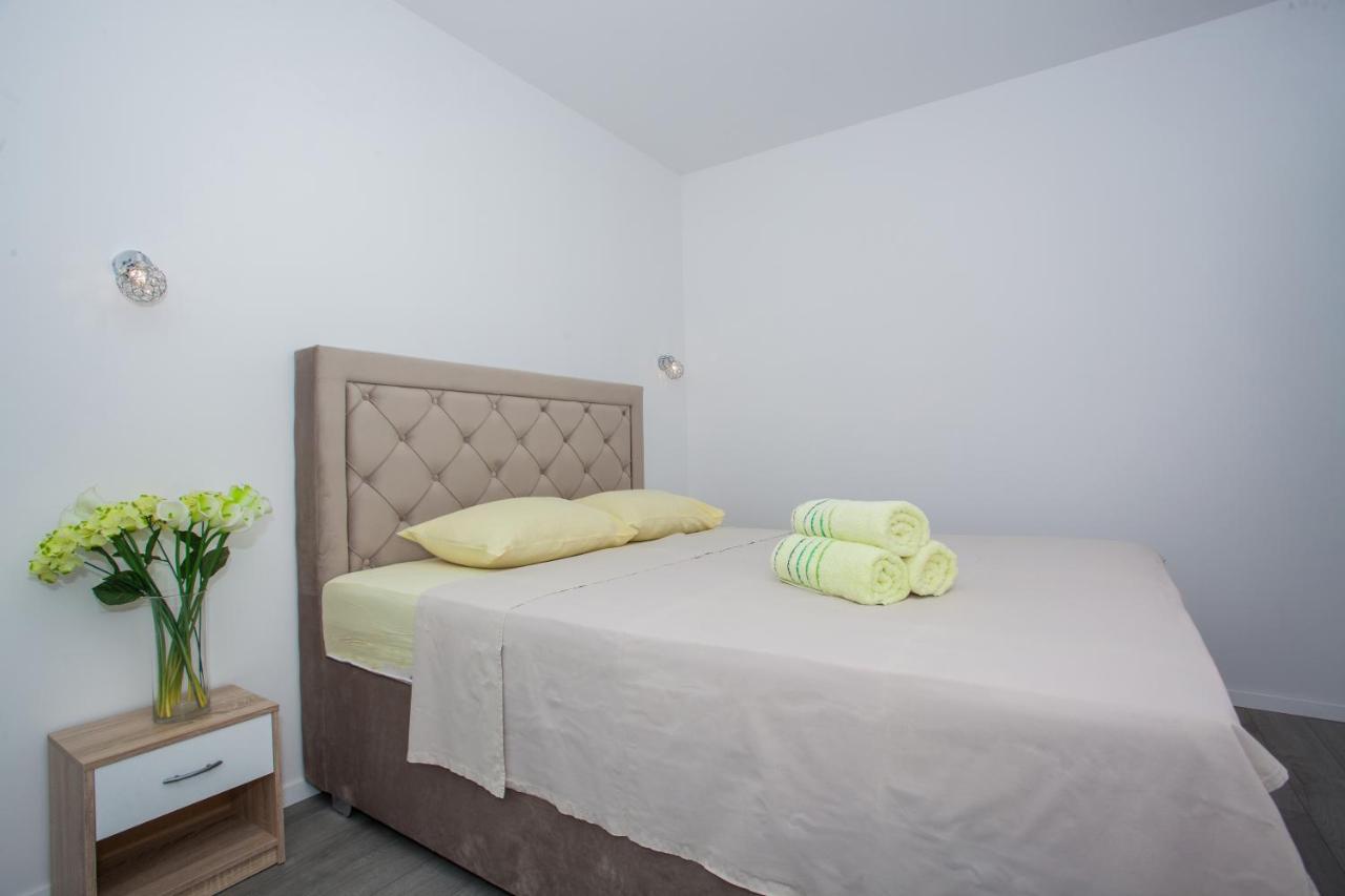Apartments Lovic Lokva Rogoznica Kültér fotó