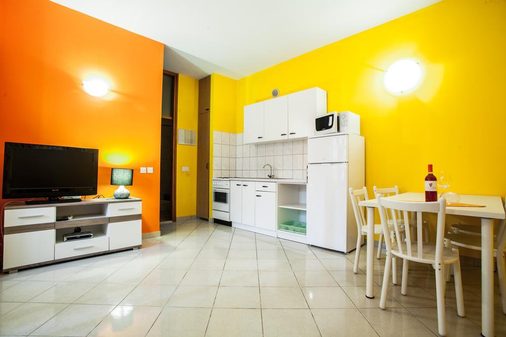 Apartments Lovic Lokva Rogoznica Kültér fotó