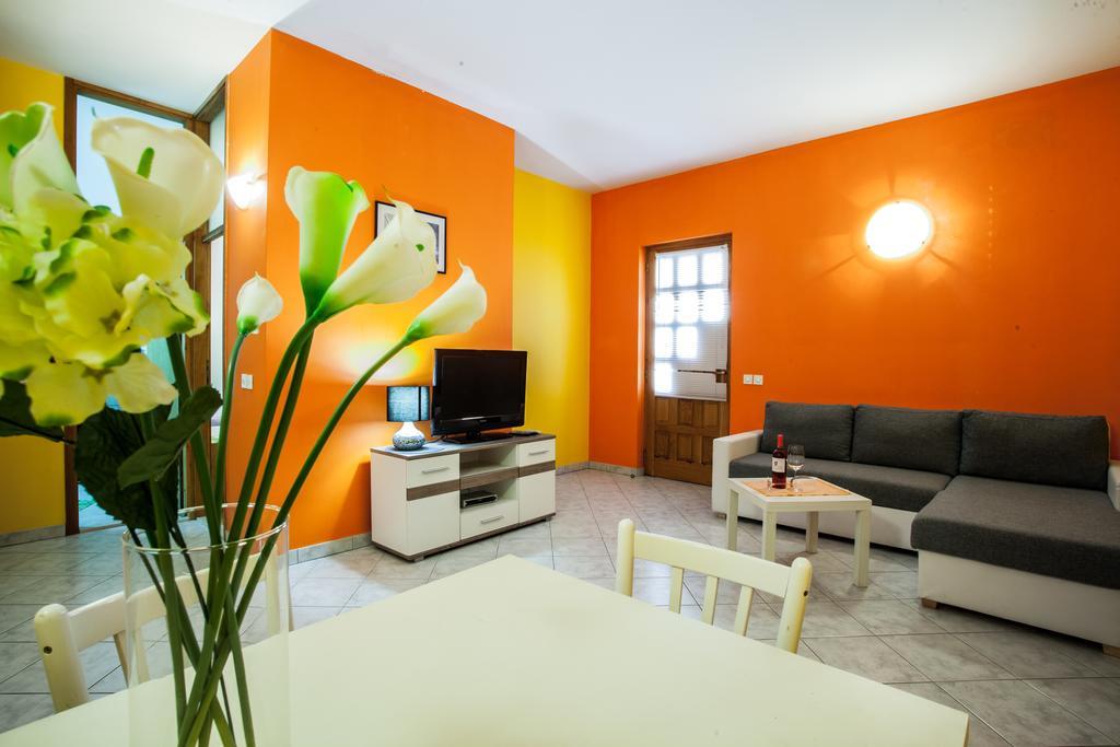 Apartments Lovic Lokva Rogoznica Kültér fotó